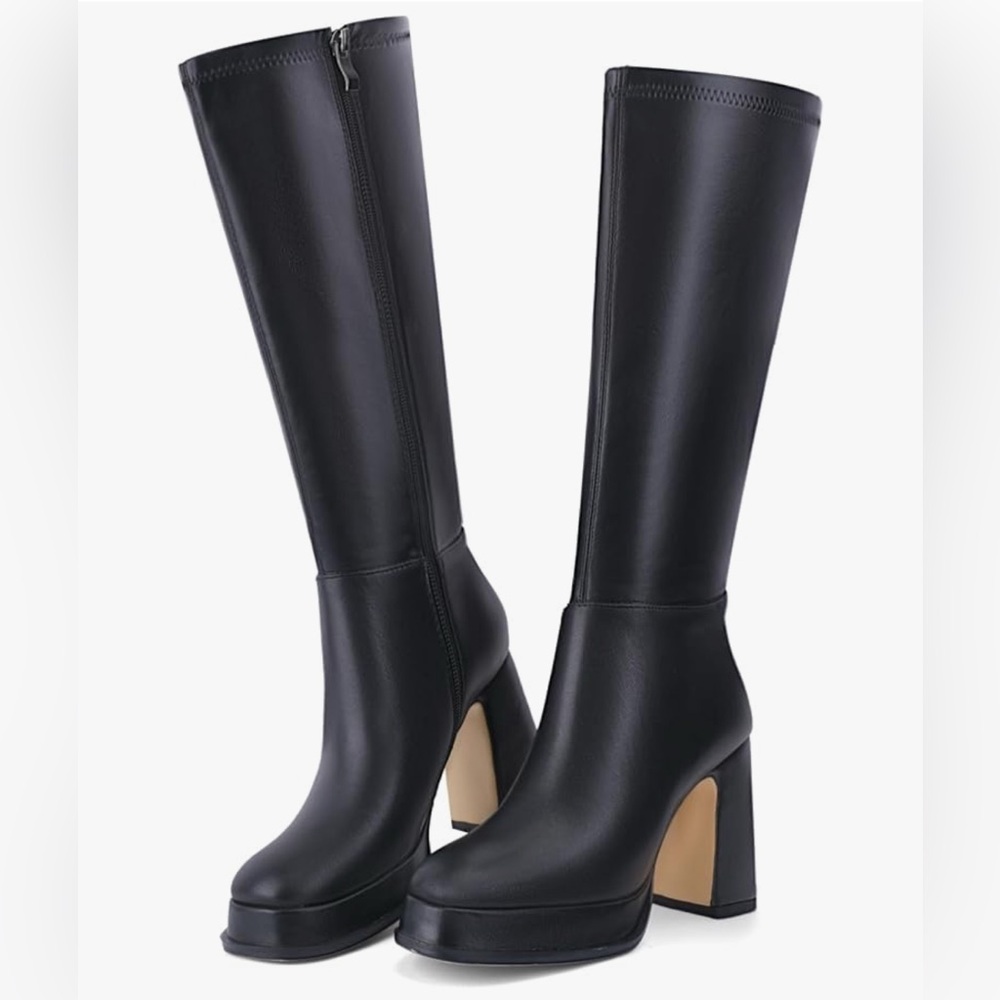 Elegant Black Knee-High Square Toe Boots